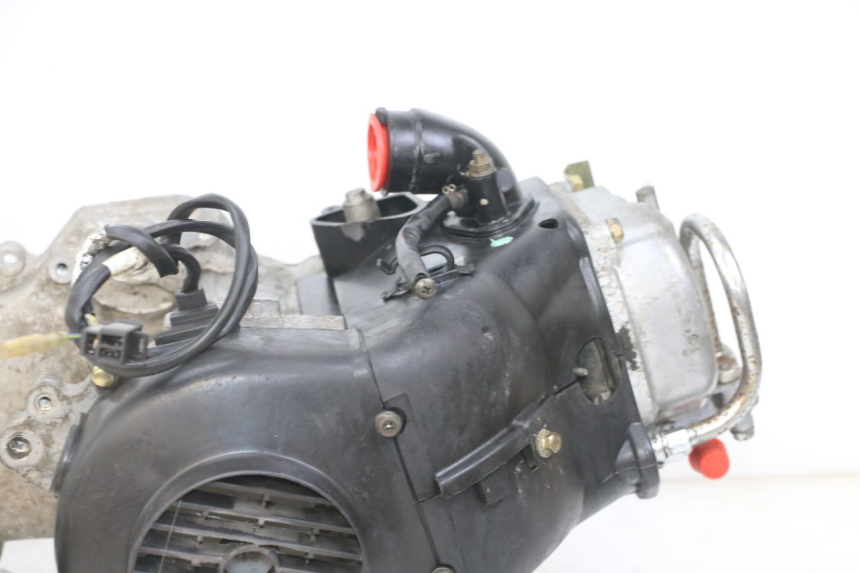 photo de SILNIK KYMCO AGILITY 4T 50 (2005 - 2018) - Stan powierzchni