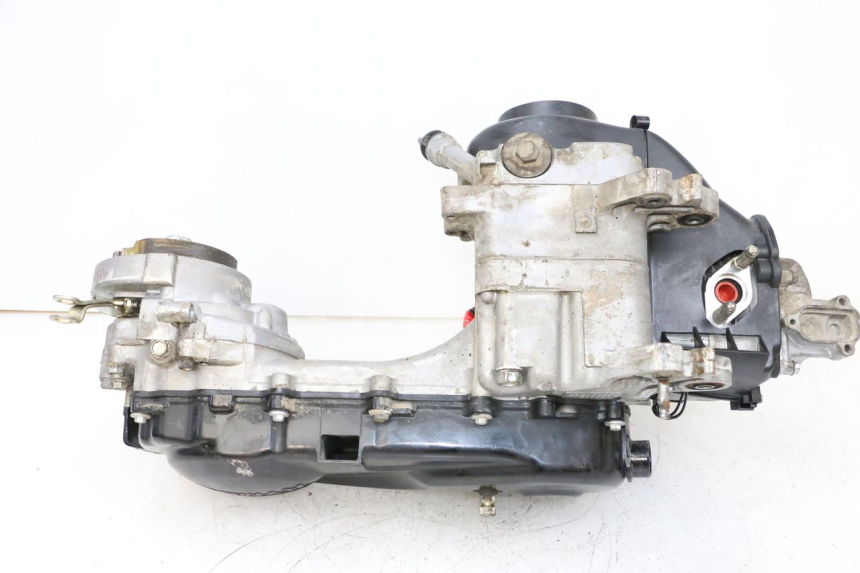 photo de SILNIK KYMCO AGILITY 4T 50 (2018 - 2022) - Inny kąt widzenia