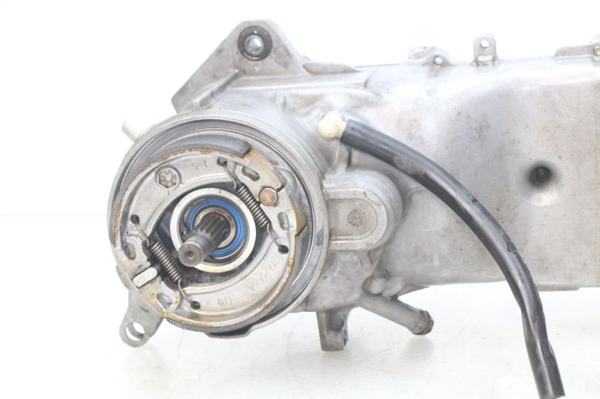 photo de SILNIK MBK BOOSTER SPIRIT 50 (1999 - 2003) - Alternatywny kąt