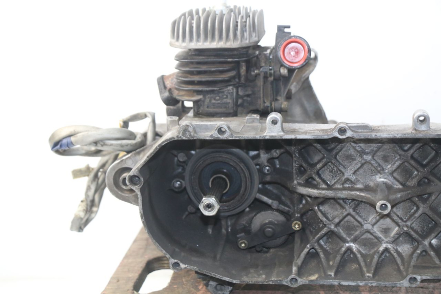 photo de SILNIK MBK BOOSTER SPIRIT NAKED 50 (2004 - 2017) - Widok profilu
