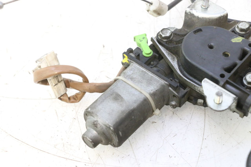 photo de SILNIK BULLE SUZUKI BURGMAN EXECUTIVE ABS 650 (2006 - 2012) - Inny kąt widzenia