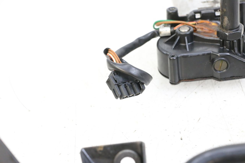 photo de SILNIK BULLE BMW C1 125 (2000 - 2003) - Zbliżenie techniczne