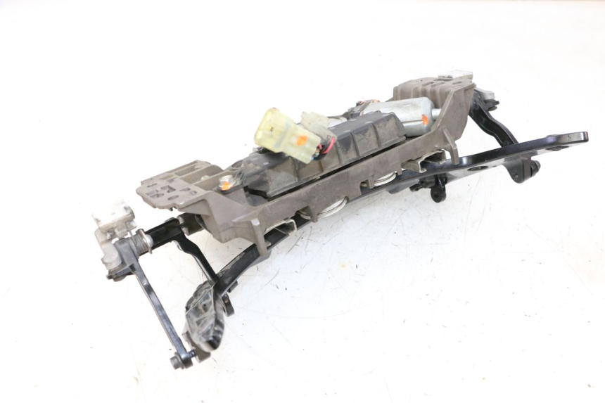 photo de SILNIK BULLE YAMAHA FJR ABS 1300 (2006 - 2012) - Inny kąt widzenia