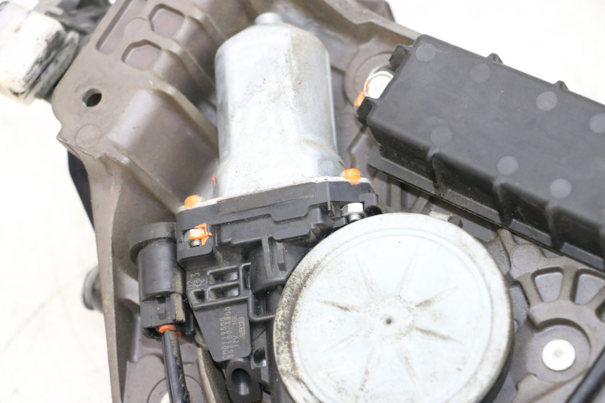 photo de SILNIK BULLE YAMAHA FJR ABS 1300 (2006 - 2012) - Widok ogólny