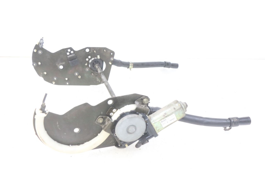 photo de SILNIK BULLE SUZUKI GSX-F GSX  F 1100 (1988 - 1994) - Szczegół części