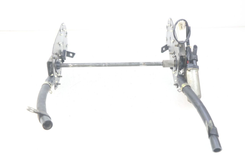 photo de SILNIK BULLE SUZUKI GSX-F GSX  F 1100 (1988 - 1994) - Zbliżenie techniczne