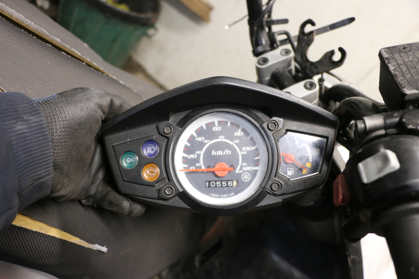 photo de SILNIK YAMAHA BW'S BWS 125 (2010 - 2013) - Widok z bliska