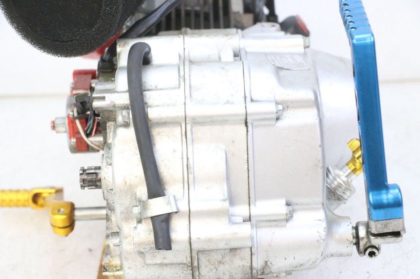 photo de SILNIK CCR DIRT BIKE 110 - Struktura - zbliżenie