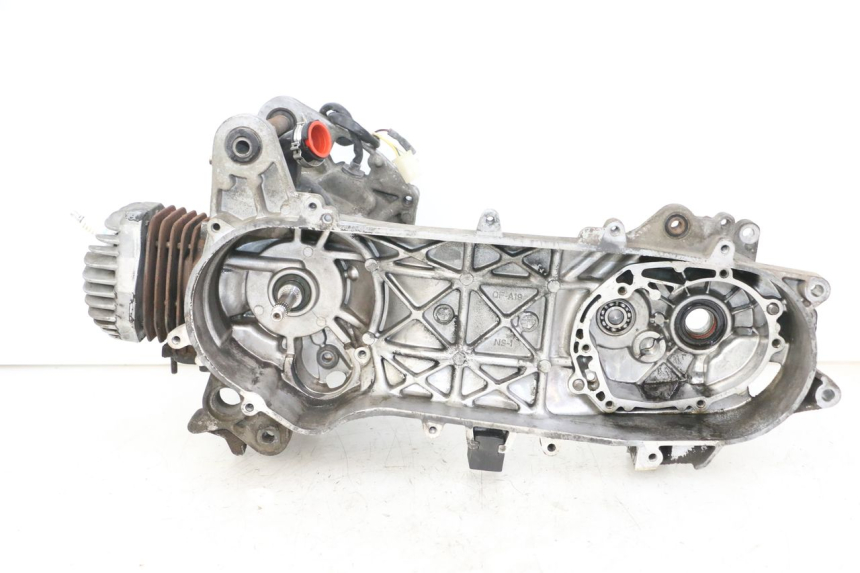 photo de SILNIK PEUGEOT CITYSTAR 50 (2013 - 2017) - Widok profilu