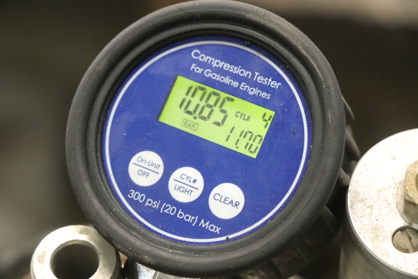 photo de SILNIK HONDA CR 125 (1995 - 1997) - Zbliżenie komponentów