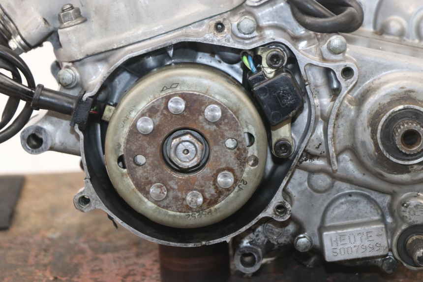 photo de SILNIK HONDA CR 85 (2003 - 2007) - Struktura - zbliżenie
