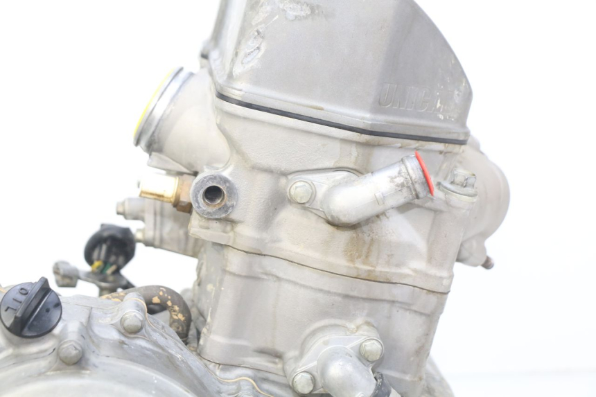 photo de SILNIK HONDA CRF CR-F 450 (2009 - 2012) - Zbliżenie komponentów