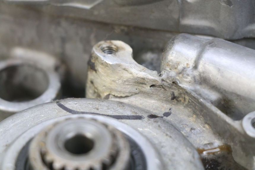 photo de SILNIK HONDA CRF CR-F 450 (2009 - 2012) - Inny kąt widzenia