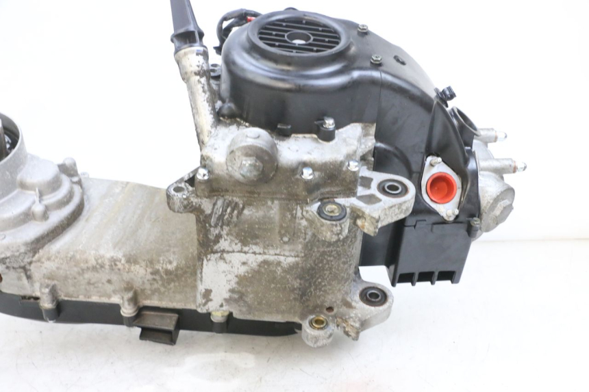 photo de SILNIK SYM CROX 4T 50 (2016 - 2023) - Inny kąt widzenia