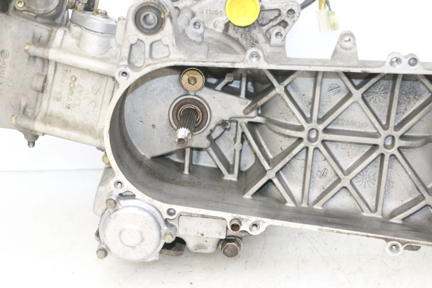 photo de SILNIK KYMCO DINK STREET 125 (2009 - 2014) - Alternatywny kąt