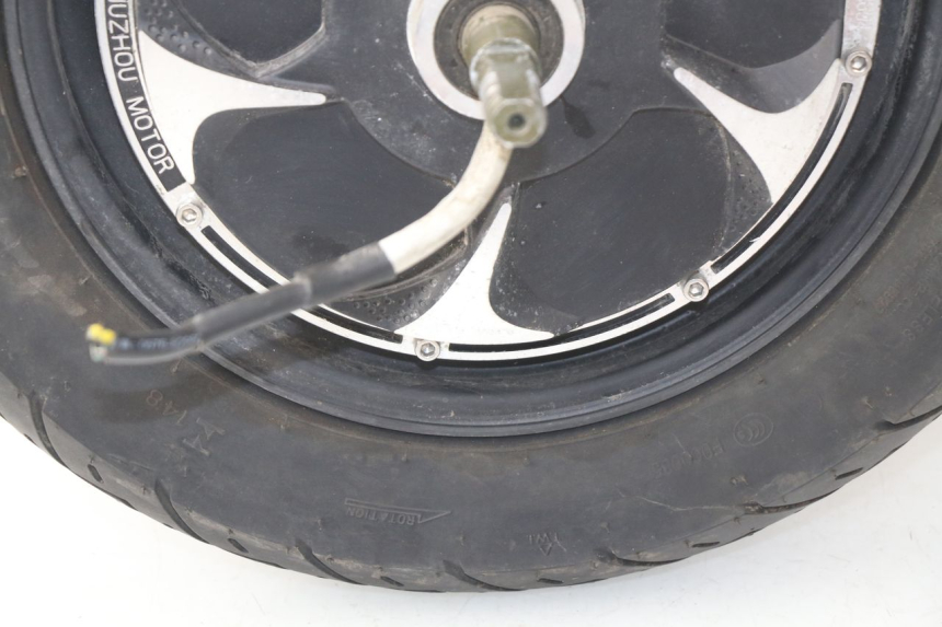 photo de SILNIK RIDE E1 1 (2014 - 2022) - Stan powierzchni