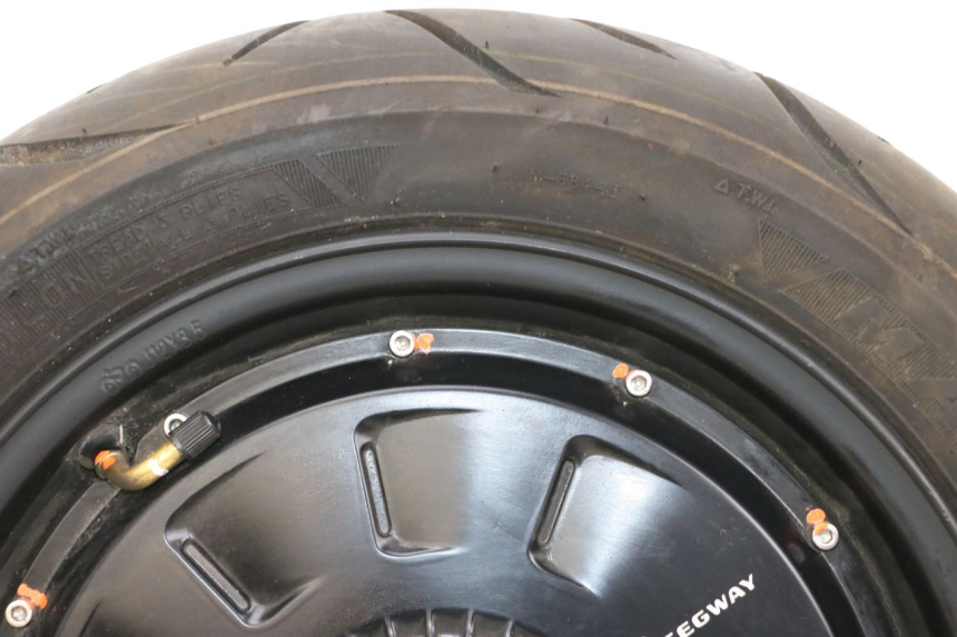 photo de SILNIK SEGWAY NINEBOT E125S 1 (2022 - 2026) - Oznaczenia i referencje