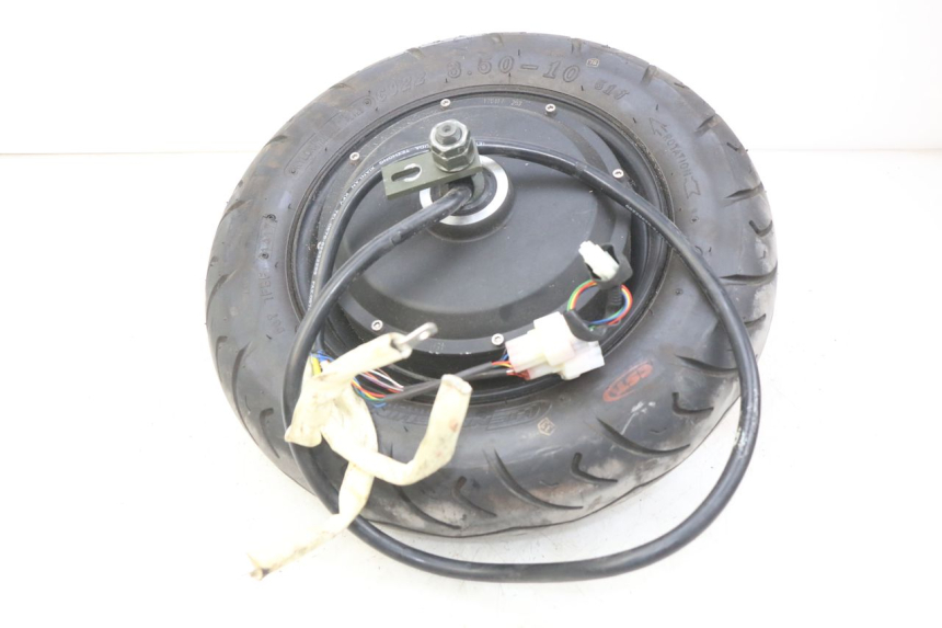 photo de SILNIK EFUN E2GO 1 (2017 - 2021) - Widok z bliska