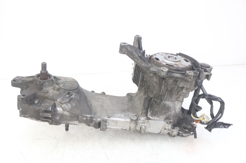 photo de SILNIK PEUGEOT ELYSTAR 50 (2002 - 2014) - Inny kąt widzenia