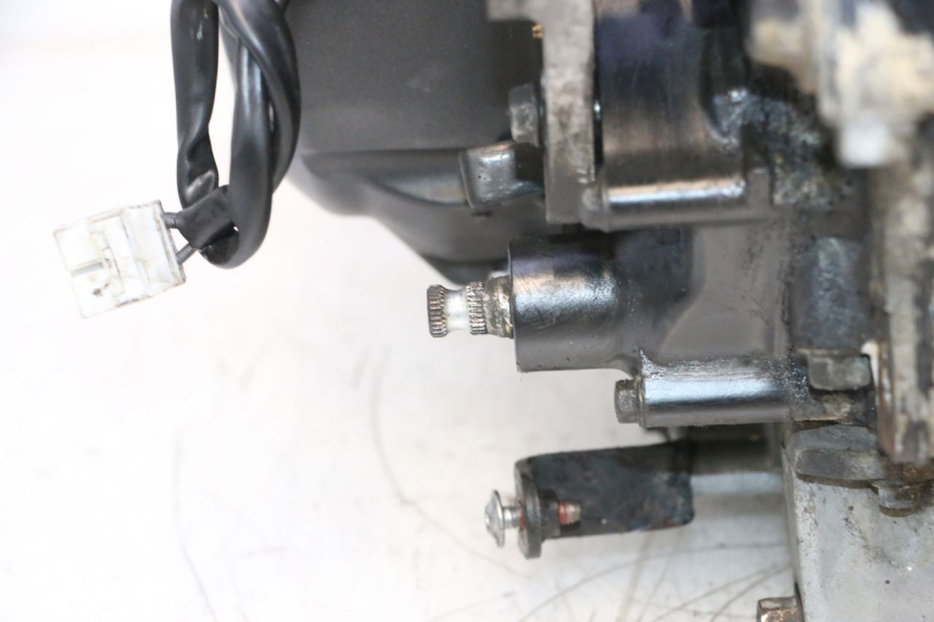 photo de SILNIK KAWASAKI ER-6 ER6 F ABS 650 (2012 - 2016) - Struktura - zbliżenie