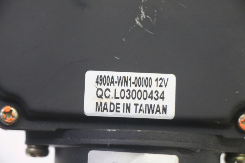 photo de SILNIK WYCIERACZKI ADIVA AD3 300 (2014 - 2020) - Szczegół części