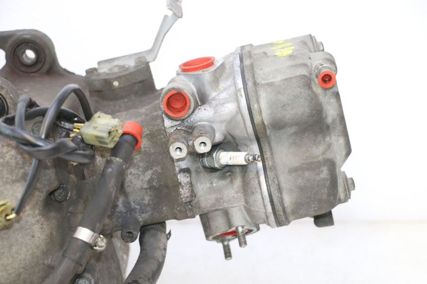photo de SILNIK HONDA FES PANTHEON 125 (2003 - 2007) - Zbliżenie techniczne