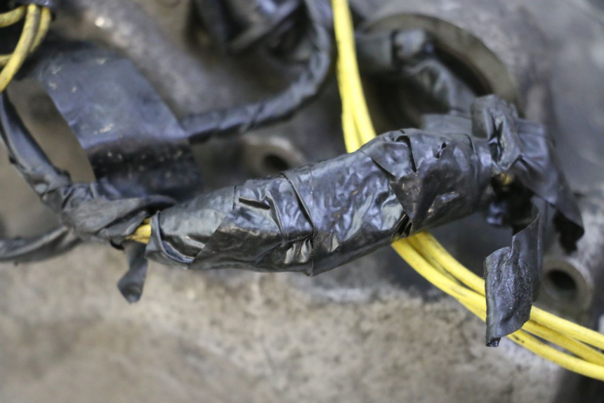 photo de SILNIK HONDA FES S-WING SWING ABS 125 (2007 - 2015) - Punkty mocowania