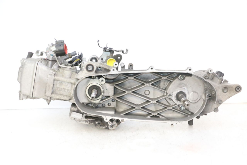 photo de SILNIK HONDA FES S-WING SWING ABS 125 (2007 - 2015) - Widok główny