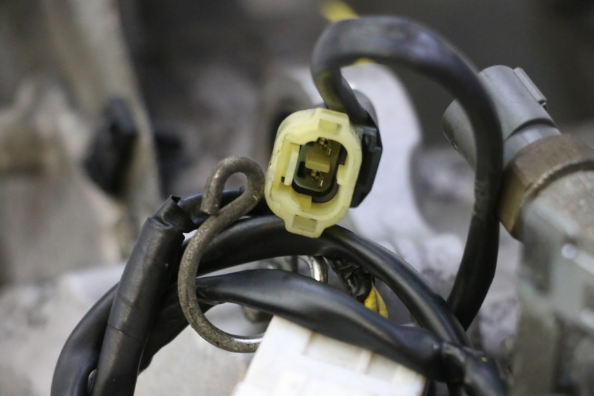 photo de SILNIK HONDA FES S-WING SWING ABS 125 (2007 - 2015) - Alternatywny kąt