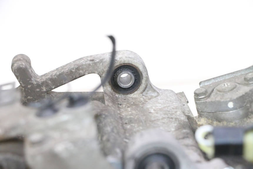 photo de SILNIK HONDA FES S-WING SWING ABS 125 (2007 - 2015) - Stan powierzchni