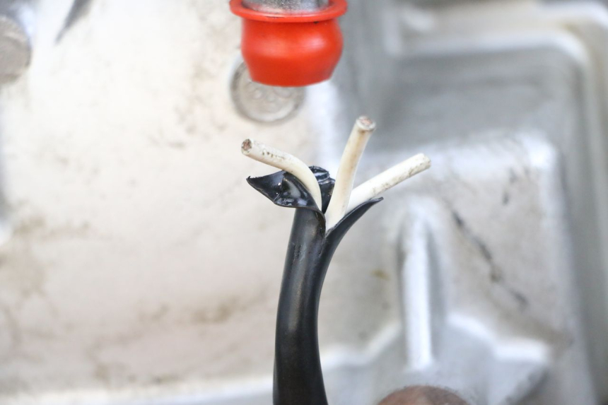 photo de SILNIK YAMAHA FJR ABS 1300 (2006 - 2012) - Zoom stanu zużycia