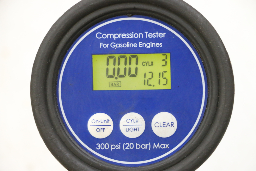 photo de SILNIK YAMAHA FJR ABS 1300 (2006 - 2012) - Stan powierzchni