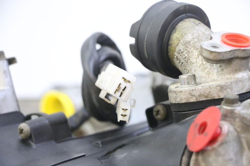 photo de SILNIK MBK FLAME X 125 (2007 - 2016) - Szczegóły charakterystyczne