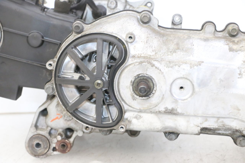 photo de SILNIK MBK FLAME X 125 (2007 - 2016) - Struktura - zbliżenie