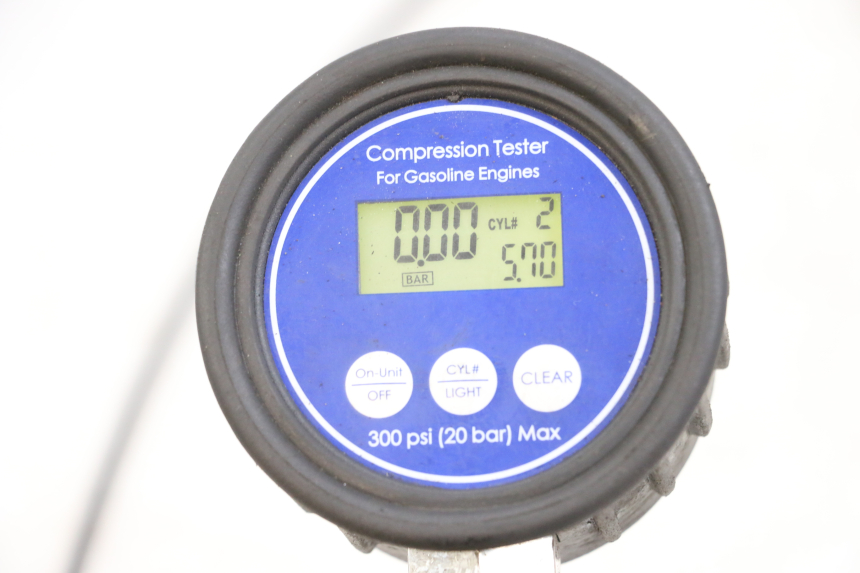 photo de SILNIK PIAGGIO FLY 2T 50 (2004 - 2017) - Widok z bliska