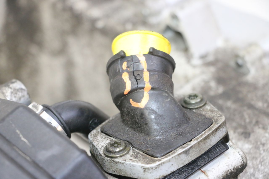 photo de SILNIK PIAGGIO FLY 2T 50 (2004 - 2017) - Widok z bliska