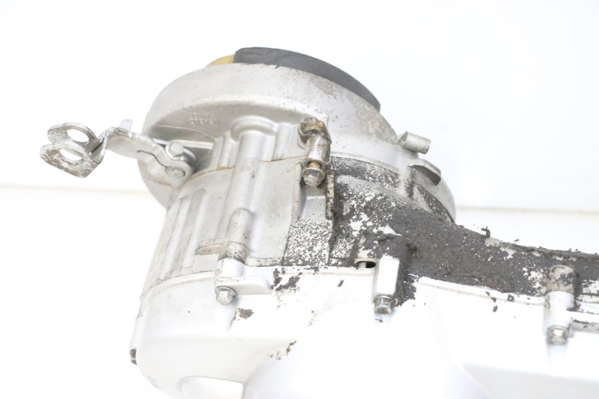 photo de SILNIK PIAGGIO FLY 2T 50 (2004 - 2017) - Zoom stanu zużycia