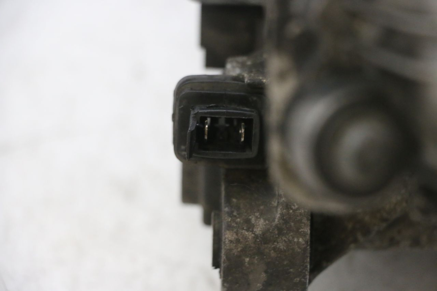 photo de SILNIK PIAGGIO FLY 4T 50 (2013 - 2017) - Szczegół części