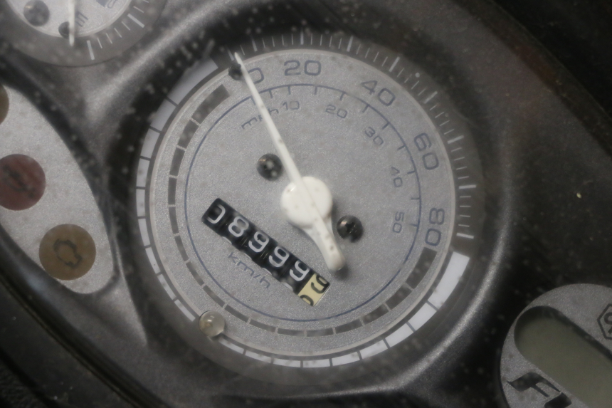 photo de SILNIK PIAGGIO FLY 4T 50 (2013 - 2017) - Punkty mocowania