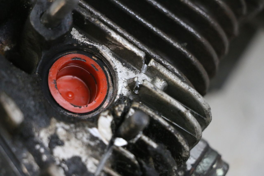 photo de SILNIK PIAGGIO FLY 4T 50 (2013 - 2017) - Inny kąt widzenia