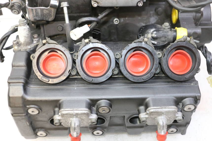 photo de SILNIK YAMAHA FZ6 FAZER S2 600 (2007 - 2011) - Inny kąt widzenia