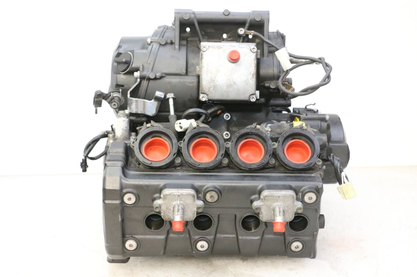 photo de SILNIK YAMAHA FZ6 FAZER S2 600 (2007 - 2011) - Zbliżenie techniczne