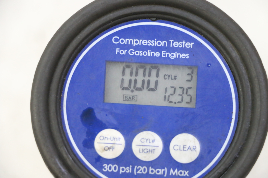 photo de SILNIK YAMAHA FZ6 N FAZER 600 (2004 - 2006) - Szczegóły charakterystyczne