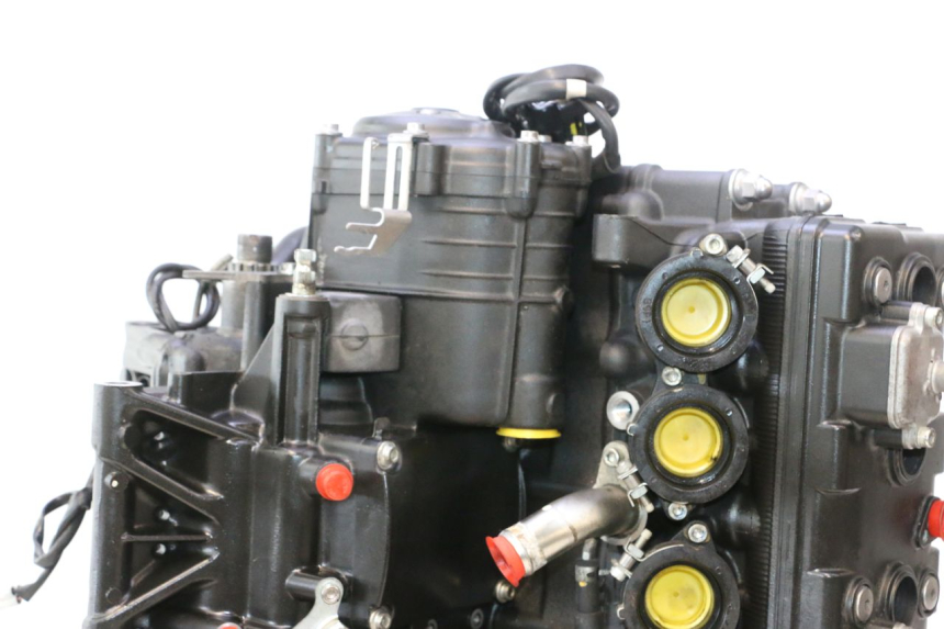 photo de SILNIK YAMAHA FZ8 800 (2010 - 2016) - Widok z bliska