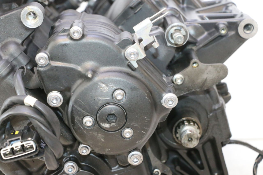 photo de SILNIK YAMAHA FZ8 800 (2010 - 2016) - Zoom stanu zużycia