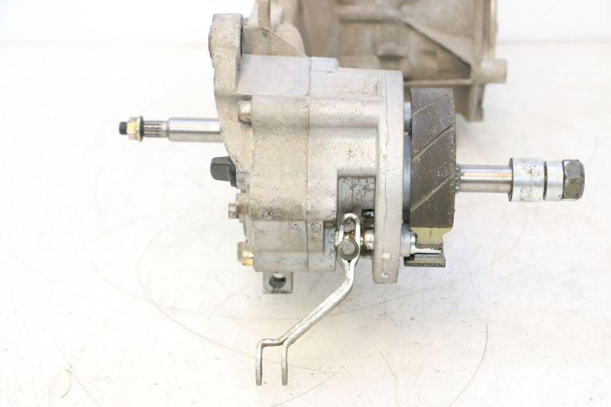 photo de SILNIK VASTRO GP 2T 50 (2013 - 2017) - Alternatywny kąt