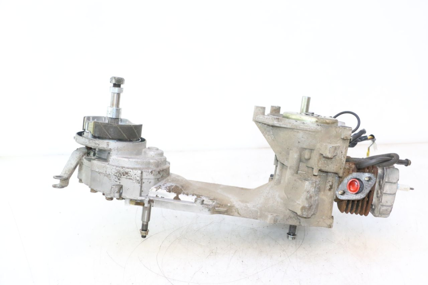 photo de SILNIK VASTRO GP 2T 50 (2013 - 2017) - Oznaczenia i referencje