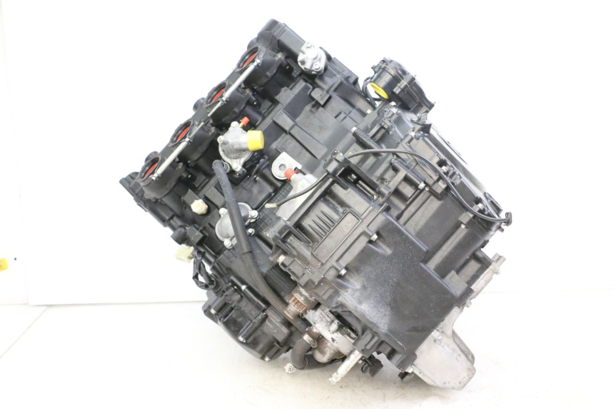 photo de SILNIK SUZUKI GSR 750 (2011 - 2017) - Zbliżenie komponentów