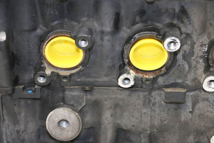 photo de SILNIK SUZUKI GSR 750 (2011 - 2017) - Struktura - zbliżenie