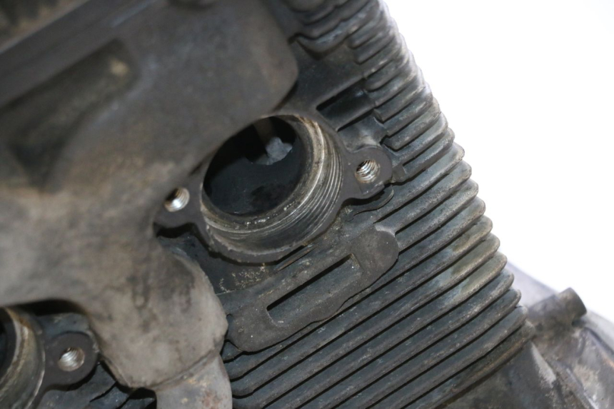 photo de SILNIK SUZUKI GSX F GSXF 750 (1988 - 1998) - Inny kąt widzenia